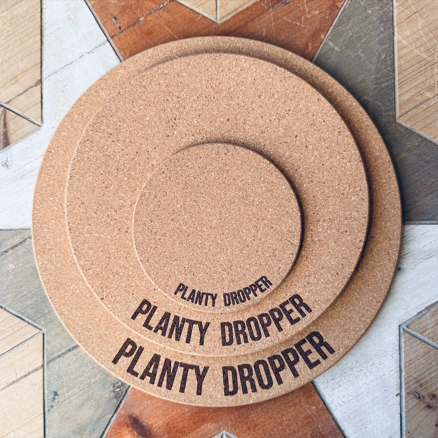 MAIN CHARACTER ENERGY // Funny Cork Plant Mat – Millennial & Gen Z Humor | Surface Protector | Houseplant Accessory